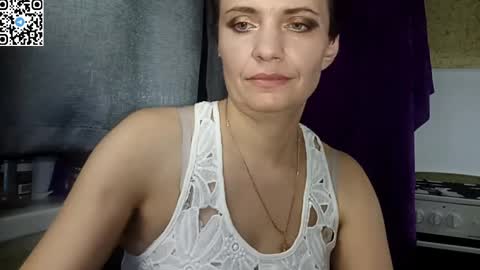 Snapshot of hotmamaqueen234 chatting on 9, 5, 2026 hotmamaqueen234 online show from 9, 5, 2026