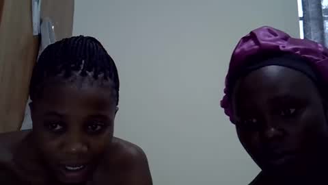 Snapshot of hotmary64 chatting on 1, 12, 2025 hotmary64 online show from 1, 12, 2025