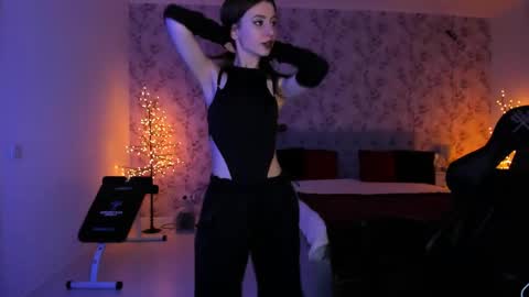 hotmolly_ online show from 17, 4, 2026