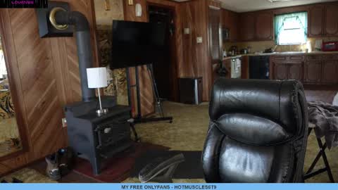 hotmuscles6t9 online show from 6, 3, 2025