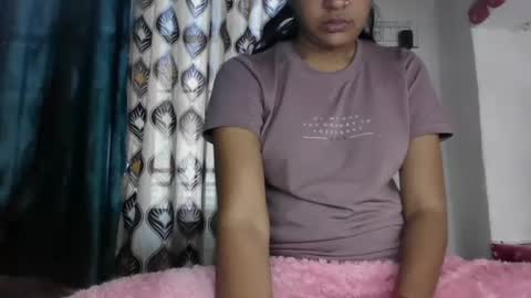 Snapshot of hotnsweetindian chatting on 9, 1, 2025 lola online show from 9, 1, 2025