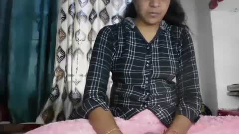Snapshot of hotnsweetindian chatting on 19, 1, 2025 lola online show from 19, 1, 2025
