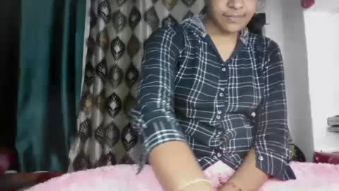 Snapshot of hotnsweetindian chatting on 19, 1, 2025 lola online show from 19, 1, 2025