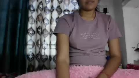 Snapshot of hotnsweetindian chatting on 15, 2, 2025 lola online show from 15, 2, 2025