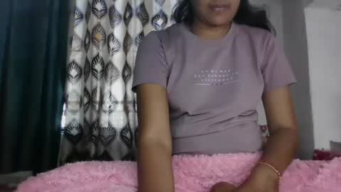 Snapshot of hotnsweetindian chatting on 28, 2, 2025 lola online show from 28, 2, 2025