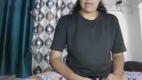 Snapshot of hotnsweetindian chatting on 30, 10, 2025 lola online show from 30, 10, 2025