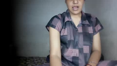lola online show from 27, 5, 2026