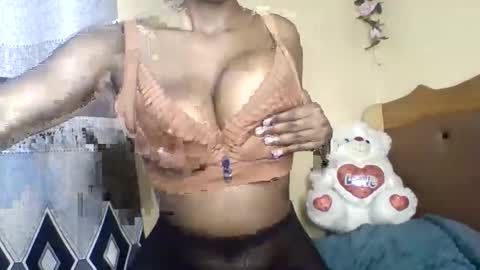 Snapshot of hotpussy712899 chatting on 23, 5, 2026 hotpussy online show from 23, 5, 2026