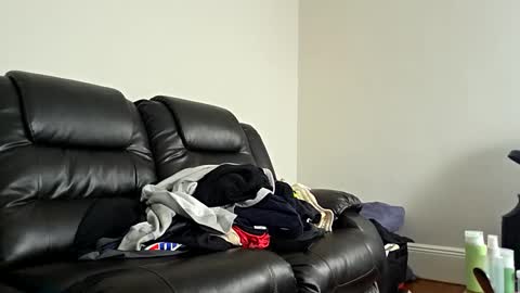 hotrox6942 online show from 17, 4, 2026