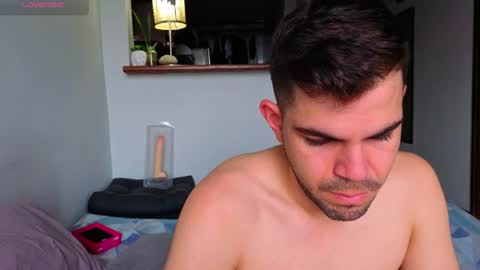 Snapshot of hotstud_999 chatting on 4, 7, 2026 Andres online show from 4, 7, 2026