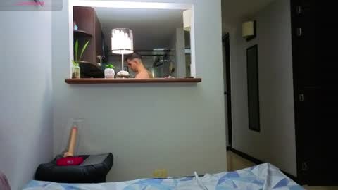 Snapshot of hotstud_999 chatting on 7, 7, 2026 Andres online show from 7, 7, 2026