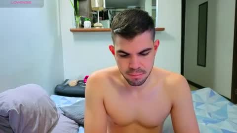 Snapshot of hotstud_999 chatting on 5, 8, 2026 Andres online show from 5, 8, 2026