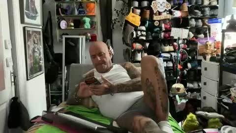 hotstuff775616 online show from 22, 5, 2026