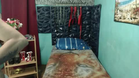 hottasianme online show from 8, 1, 2025