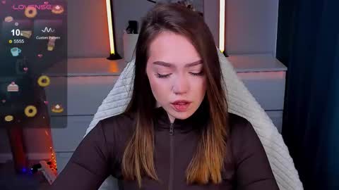 hello Im Eva online show from 28, 3, 2026