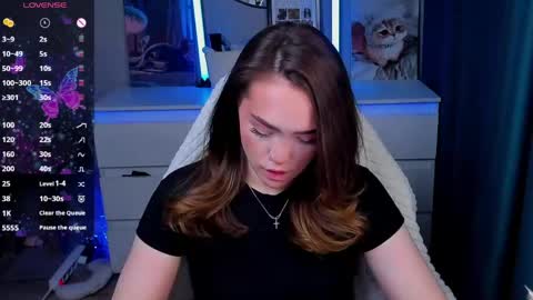 hello Im Eva online show from 22, 4, 2026