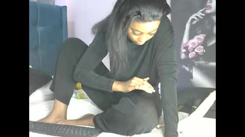 Snapshot of hottestchocolate chatting on 22, 10, 2025 hottestchocolate online show from 22, 10, 2025