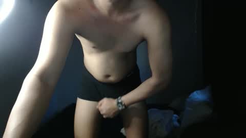 hottie_kyle69 online show from 28, 5, 2026