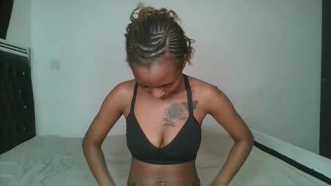 hottie_mistie online show from 15, 4, 2026
