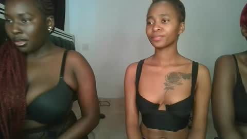 hottie_mistie online show from 27, 4, 2026