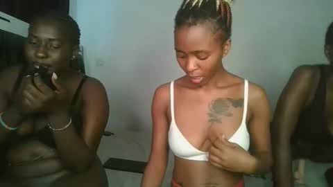 hottie_mistie online show from 6, 5, 2026