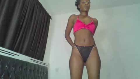 Snapshot of hottie_mistie chatting on 9, 7, 2026 hottie_mistie online show from 9, 7, 2026