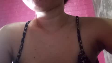 Snapshot of hottiekitty069 chatting on 15, 4, 2026 hottiekitty069 online show from 15, 4, 2026