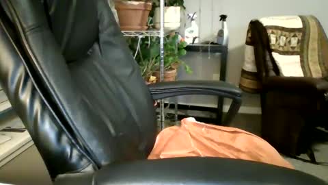 Snapshot of hottop_1981 chatting on 4, 3, 2025 Hottop 1981 online show from 4, 3, 2025