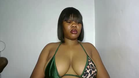 hotty_lora889 online show from 10, 3, 2026