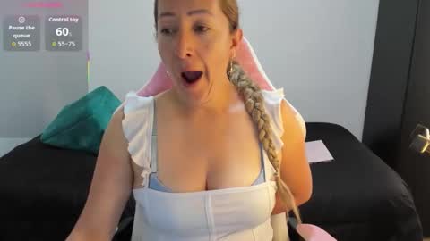 hottychrystal online show from 17, 3, 2026