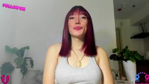 Snapshot of hottycrishinaxx chatting on 12, 2, 2025 crishinahotty online show from 12, 2, 2025