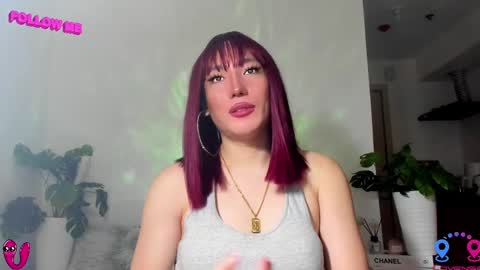 Snapshot of hottycrishinaxx chatting on 13, 2, 2025 crishinahotty online show from 13, 2, 2025