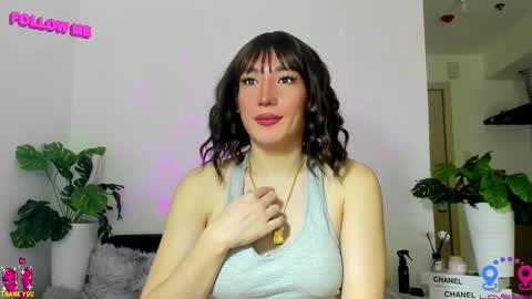 Snapshot of hottycrishinaxx chatting on 23, 2, 2025 crishinahotty online show from 23, 2, 2025