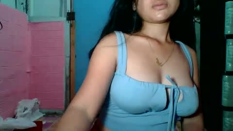hotwild4u04 online show from 6, 12, 2024