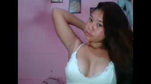 hotwild4u04 online show from 27, 5, 2026