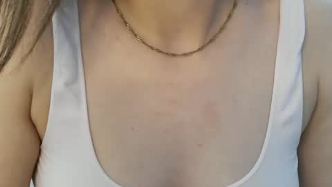 Snapshot of hotwinterxx chatting on 22, 4, 2026 Hotwixx online show from 22, 4, 2026