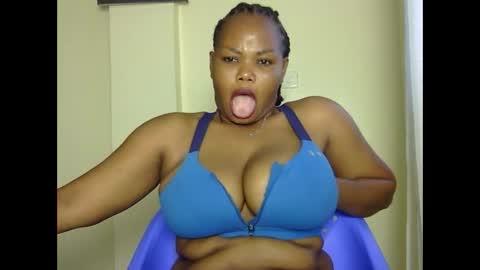 hotysquiter433224 online show from 19, 3, 2026