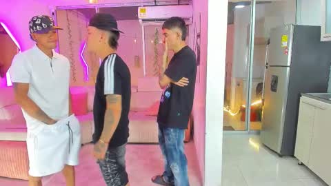 Snapshot of houseofwarrios chatting on 28, 11, 2025 we are Harry Jersi pablo and our mod talco online show from 28, 11, 2025