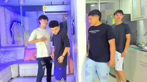 Snapshot of houseofwarrios chatting on 8, 1, 2026 we are Harry Jersi pablo and our mod talco online show from 8, 1, 2026