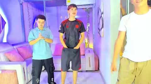 Snapshot of houseofwarrios chatting on 11, 1, 2026 we are Harry Jersi pablo and our mod talco online show from 11, 1, 2026