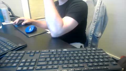 Snapshot of hoverday chatting on 8, 7, 2026 hoverday online show from 8, 7, 2026