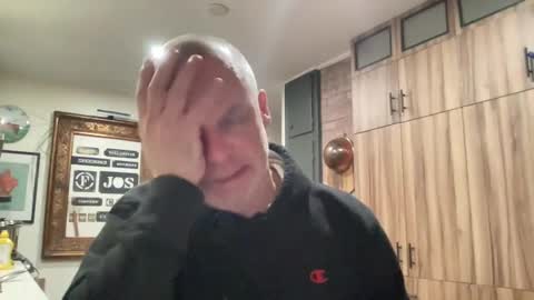 howlingatnothing online show from 16, 12, 2024