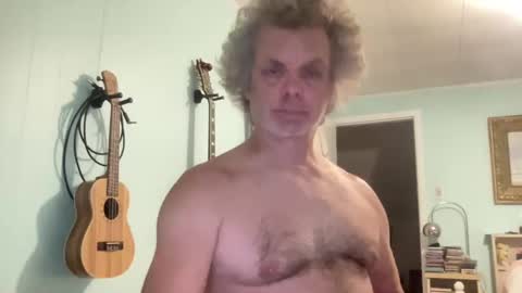 howlingatnothing online show from 25, 9, 2025