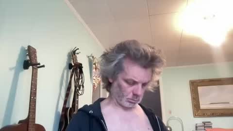 howlingatnothing online show from 18, 11, 2025