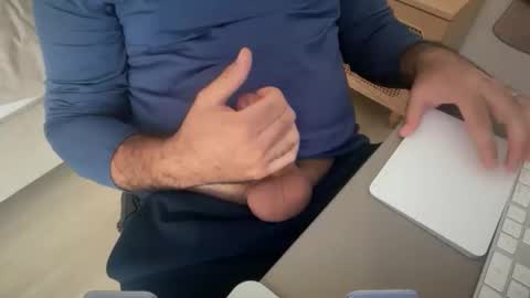 Snapshot of hshr13 chatting on 3, 11, 2025 hshr13 online show from 3, 11, 2025