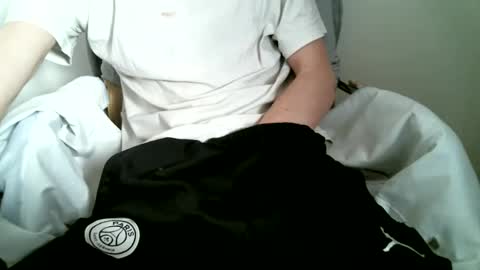 Keanu online show from 27, 10, 2025