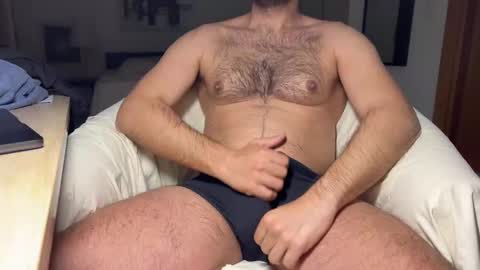 Snapshot of huge_moth chatting on 9, 3, 2025 huge_moth online show from 9, 3, 2025