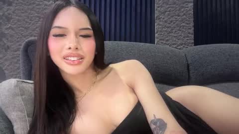 Snapshot of hugecockeightine chatting on 20, 10, 2025 Tine Castillo online show from 20, 10, 2025