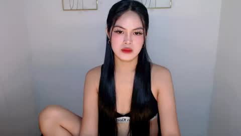 Snapshot of hugecockyanny chatting on 28, 7, 2026 Yhanie online show from 28, 7, 2026