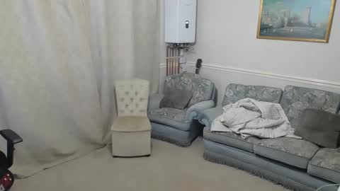 Snapshot of hugedick1965 chatting on 30, 10, 2025 hugedick1965 online show from 30, 10, 2025